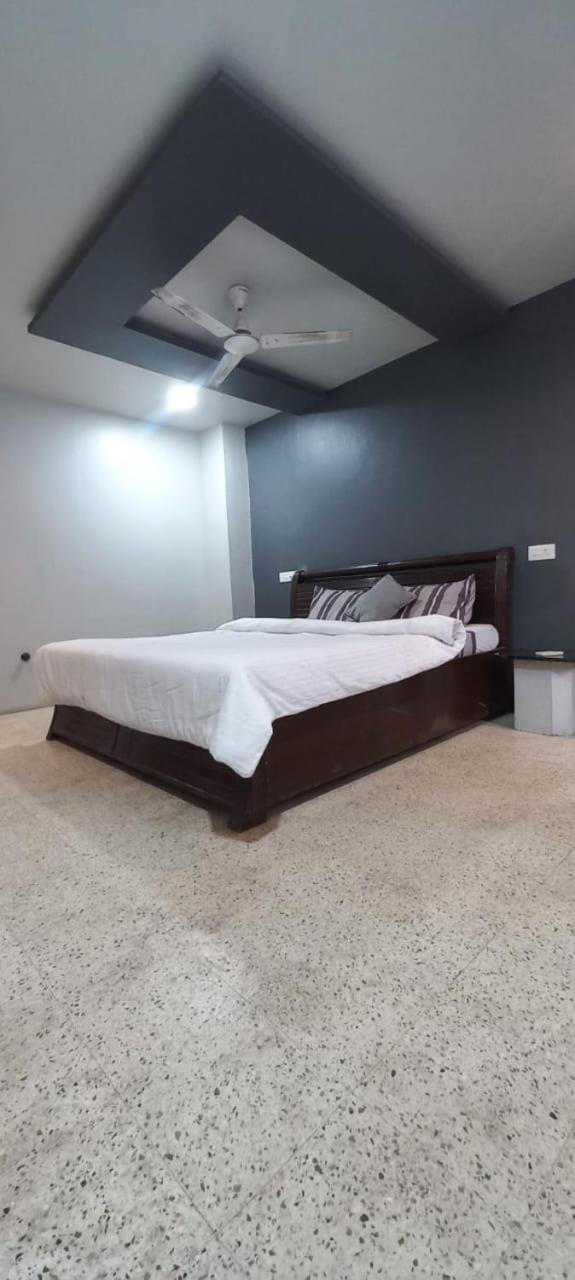 Swanky Sojourns Home Stay With 1T Ac Bedroom Kolhapur Exterior photo